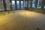 Im MMC Leipzig Schkeuditz wurde ein neuer Tom Tailor Showroom ausgebaut. Dort, wo Fehlstellen im Holzfuboden vorhanden waren, wurden die Wnde entfernt.